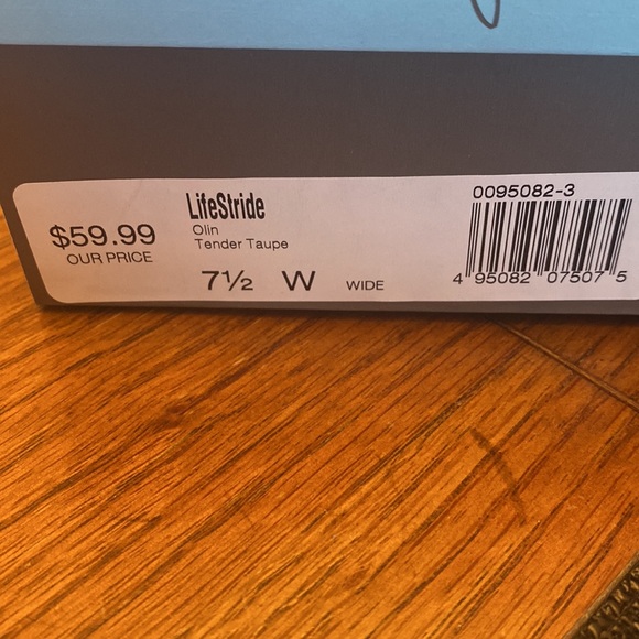 NWOT Lifestride taupe heels size 7 1/2 - Picture 3 of 8